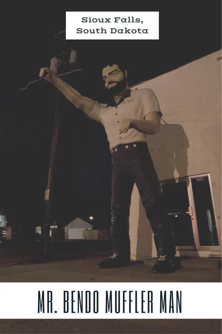 Sioux Falls Mr. Bendo Muffler Man in South Dakota
